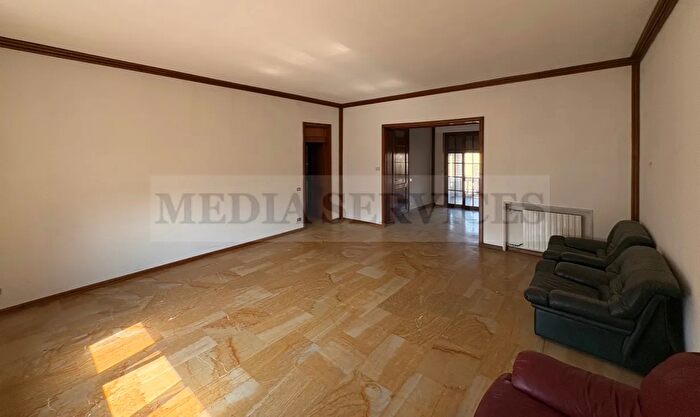 Appartamento con 6 locali in vendita in Via Giuseppe Garibaldi N°, Mede