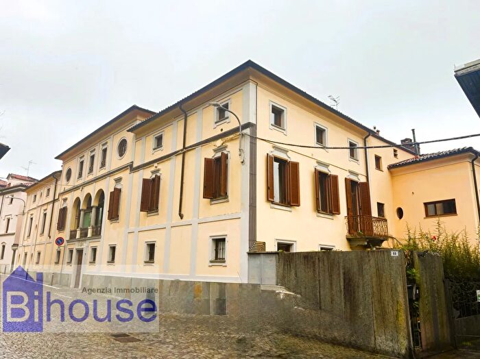 Appartamento quadrilocale in affitto in Via Caduti per La Patria, Pollone