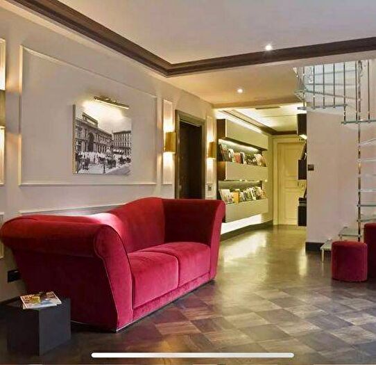 Casa con 6 locali in affitto in Via Dei Brunelleschi, Duomo, Firenze