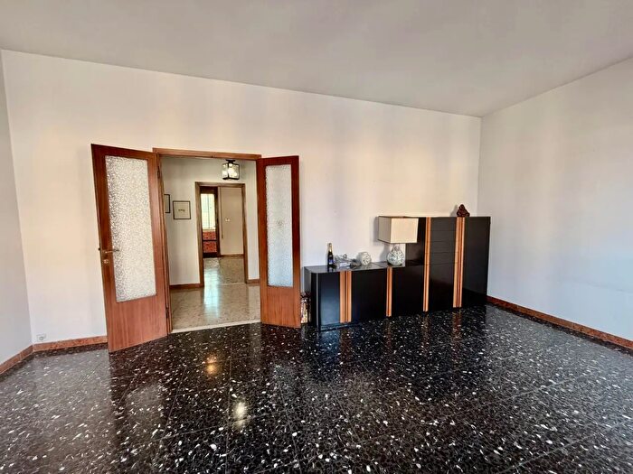 Appartamento con 5 locali in vendita in Pistoia