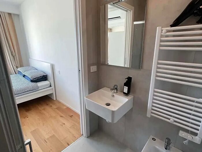 Appartamento monolocale in affitto in Via Valbrona, Milano