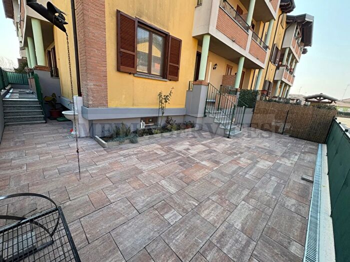 Appartamento trilocale in vendita in Via Silvio Mario Rozza N°, Gambolo