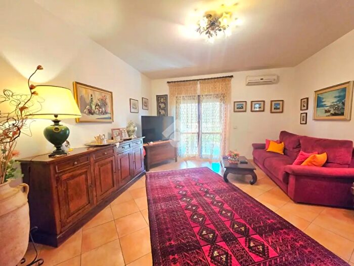 Appartamento trilocale in vendita in Via Umberto I, Civitella San Paolo