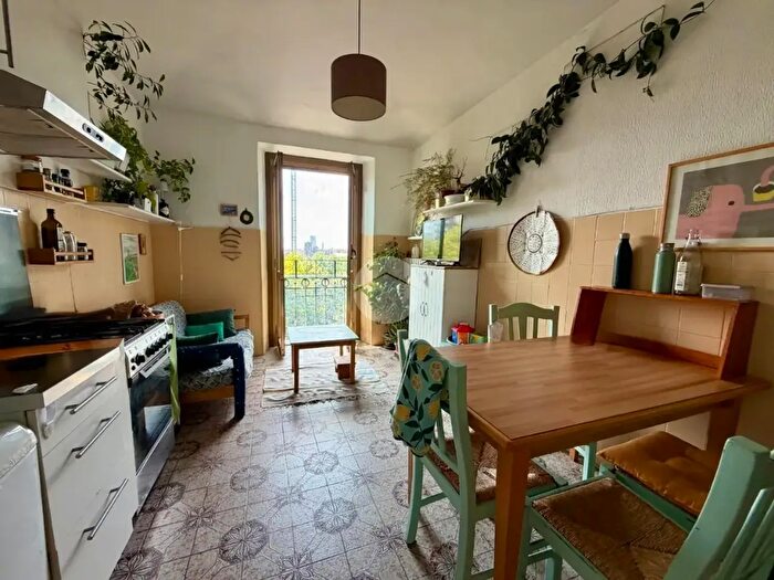 Appartamento trilocale in vendita in Via Verolengo, Torino
