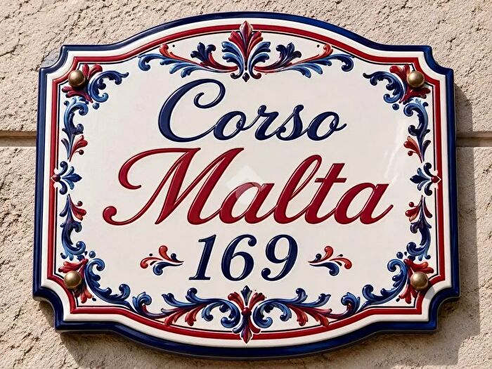Appartamento bilocale in vendita in Corso Malta, Napoli