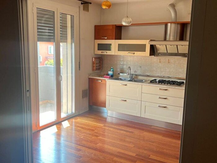Appartamento quadrilocale in affitto in Via Domenico Veronese, Selvazzano Centro, Selvazzano Dentro