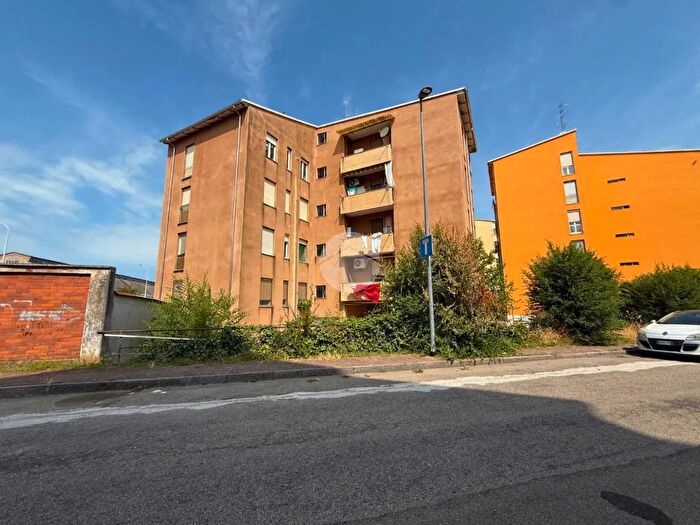 Appartamento bilocale in vendita in Via Udine, Vercelli