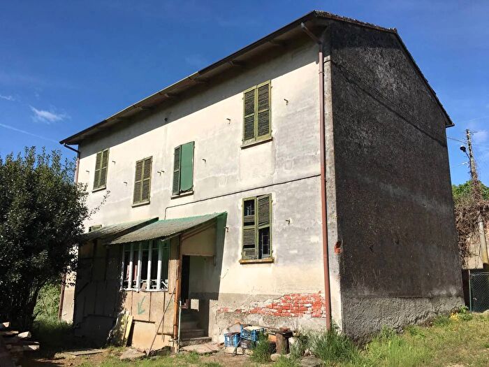 Casa quadrilocale in vendita in Frazione Tortorolo Mede, Mede