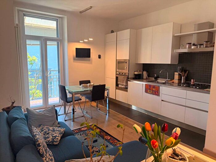 Appartamento trilocale in affitto in Via Giovanni da Milano, Città Studi, Milano