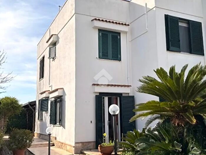 Casa trilocale in vendita in Contrada Pezze Morelli, Carovigno