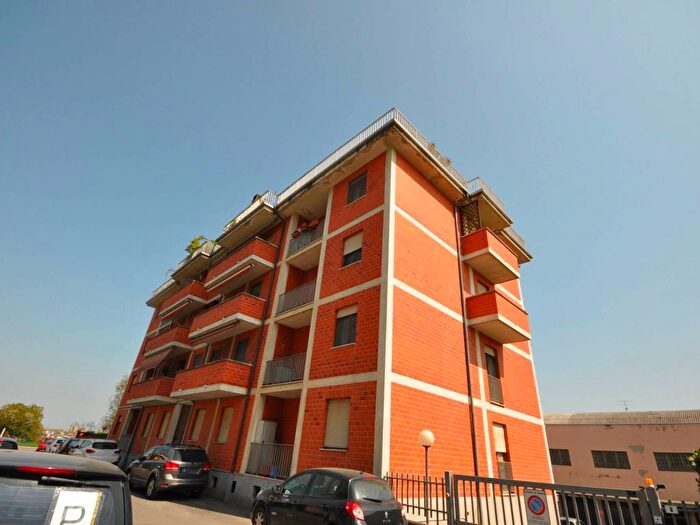 Casa trilocale in affitto in Via Sapri, Bicocca, Novara