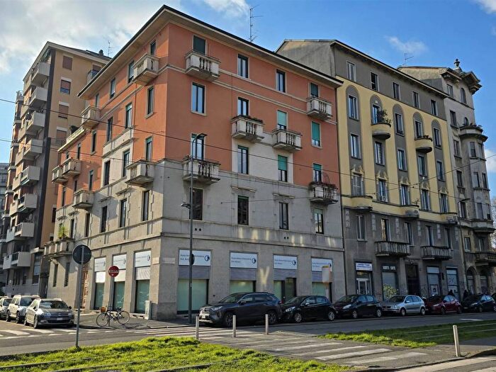 Appartamento bilocale in affitto in Via Federico Faruffini, De Angeli, Milano