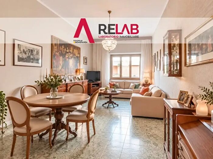 Appartamento quadrilocale in vendita in Via Carlo Marenco di Moriondo, Roma