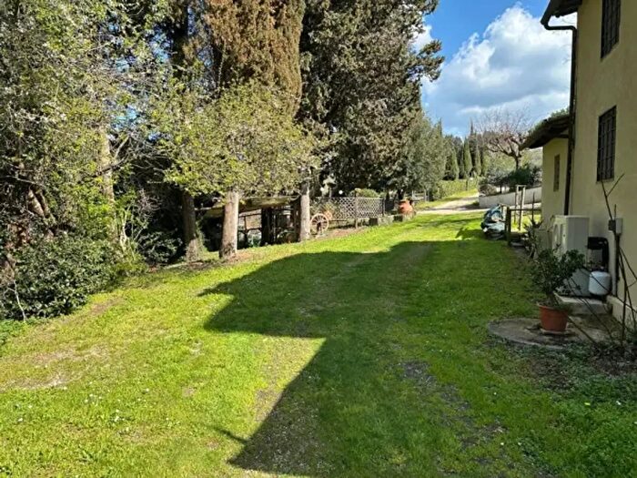 Appartamento con 6 locali in vendita in Località Le Case di Marcialla Via Tavolese, Certaldo