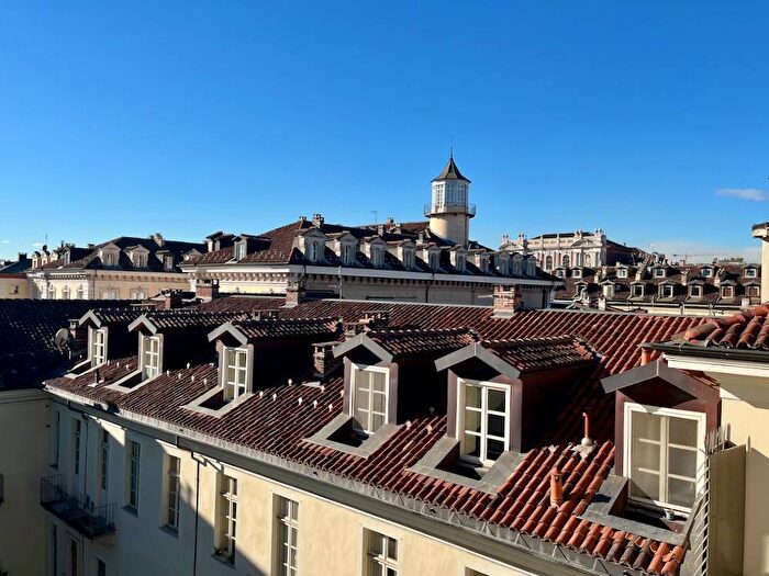 Casa trilocale in affitto in Via Po, Via Roma, Torino