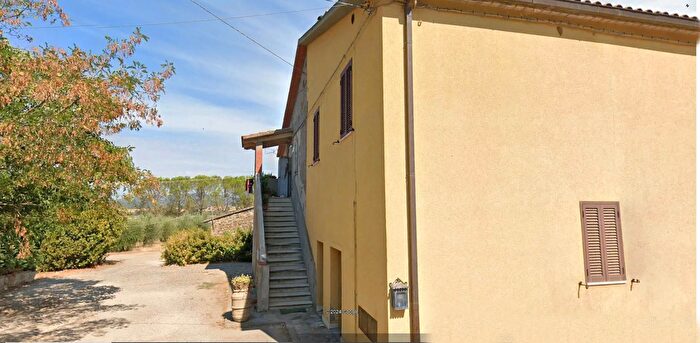 Casa con 8 locali in vendita in Zona San Antonio Arcille Comune Campagnatico Campagnatico Grosseto, Campagnatico