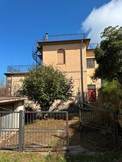 Casa con 6 locali in vendita in Via Nazario Sauro, CastellUmberto