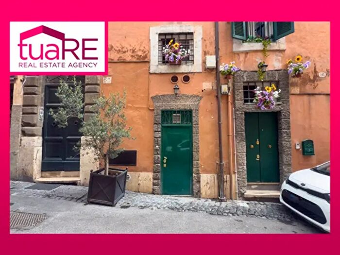 Appartamento con 5 locali in vendita in Via della Purificazione, Roma