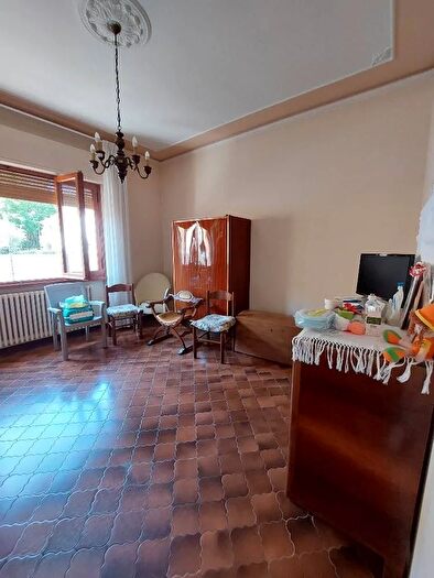 Casa con 6 locali in vendita in Monsummano Terme, Monsummano Terme