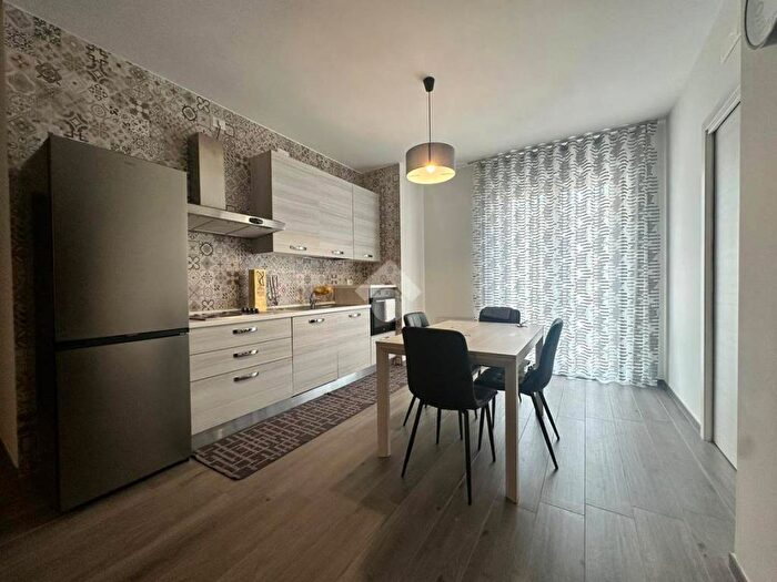 Appartamento trilocale in affitto in Zona Montagnola, Centro, Cerignola