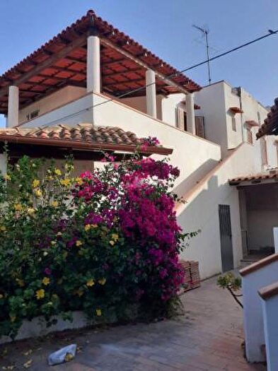 Casa quadrilocale in vendita in Via Porto Ponente, Lipari