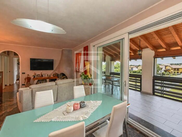 Appartamento quadrilocale in vendita in Via Emanuele Anselmi, Desenzano Del Garda