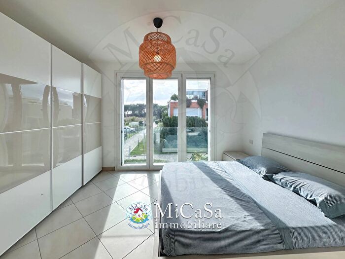 Appartamento quadrilocale in affitto in Viale del Tirreno, Pisa