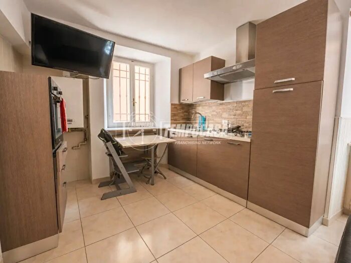 Casa trilocale in vendita in Via Trebbio, Montecosaro