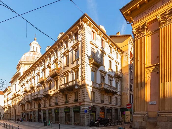 Appartamento con 5 locali in vendita in Via San Francesco d'Assisi, Torino