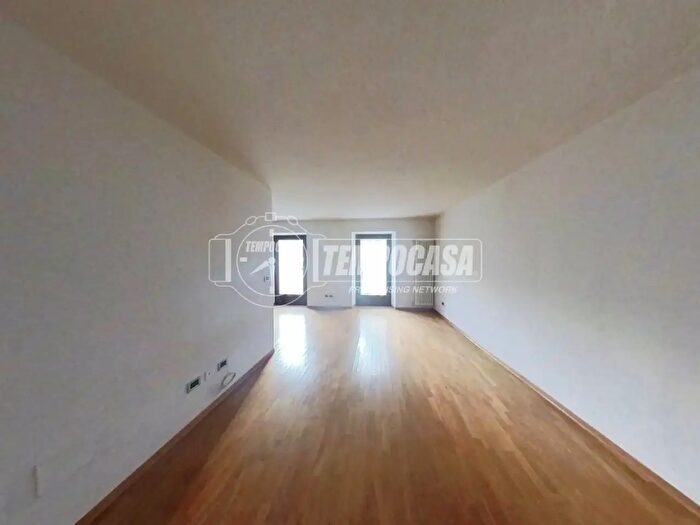 Appartamento trilocale in vendita in Via Laurent Martinet, Aosta