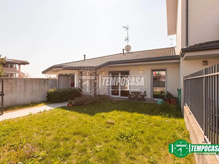 Casa trilocale in vendita in Magnago