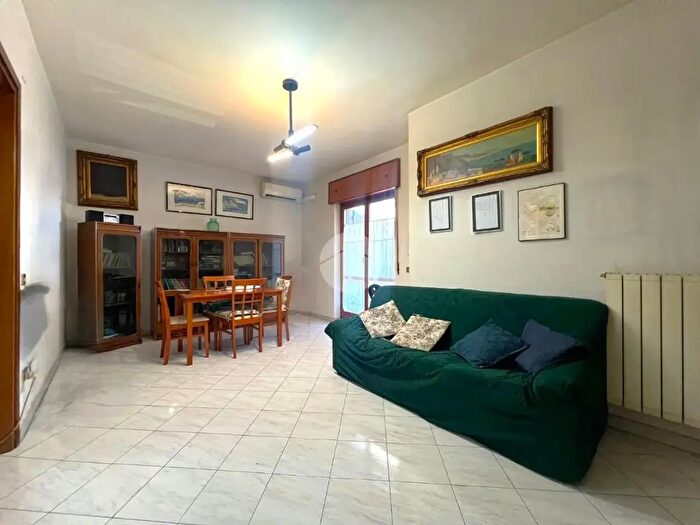 Appartamento trilocale in vendita in Vicolo S Giacomo, Casalnuovo Di Napoli