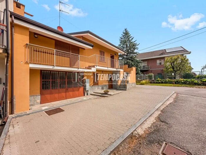 Appartamento bilocale in vendita in Via al Castello, Buttigliera Alta
