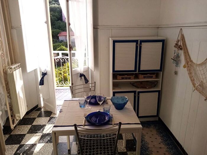 Appartamento trilocale in affitto in Via Val di Canepa, Centro, Sestri Levante