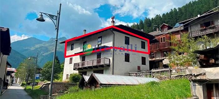 Appartamento con 5 locali in vendita in Rabbi