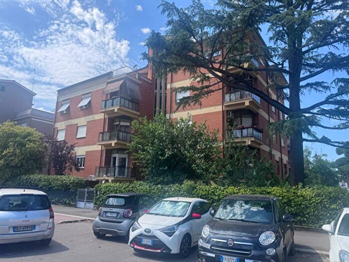 Appartamento quadrilocale in affitto in Piazza Pier Carlo Talenti, Talenti Monte Sacro, Roma