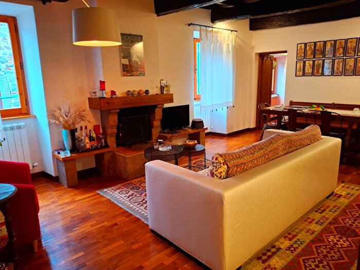 Appartamento con 5 locali in vendita in Via San Filippo Neri Abbadia San Salvatore, Castiglione DOrcia