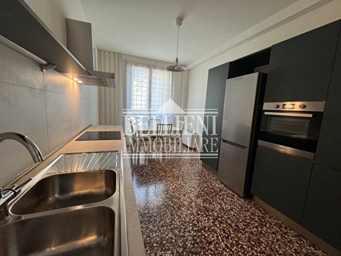 Appartamento trilocale in affitto in Contrà Riale, Centro Storico, Vicenza