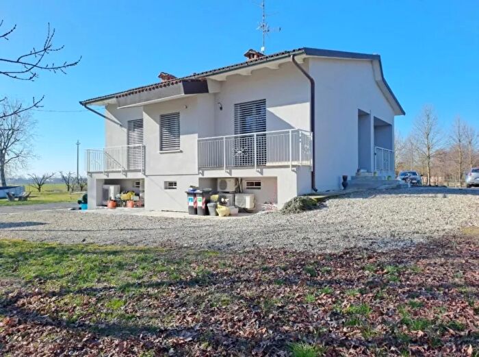Casa quadrilocale in vendita in Ravarino Emilia Romagna Italia, Ravarino