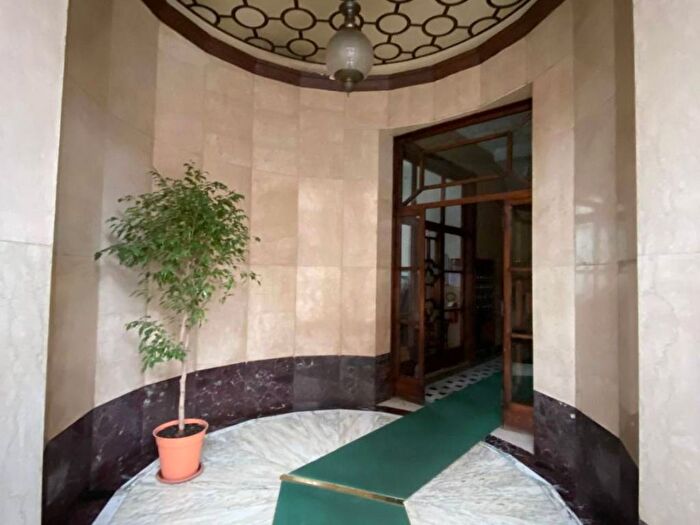 Appartamento trilocale in affitto in Viale Tunisia, Porta Venezia, Milano