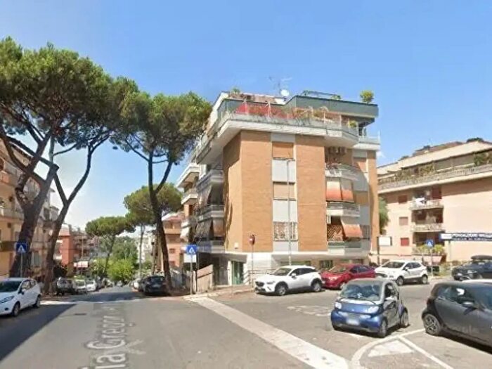 Appartamento trilocale in vendita in Via Gregorio XIII, Roma