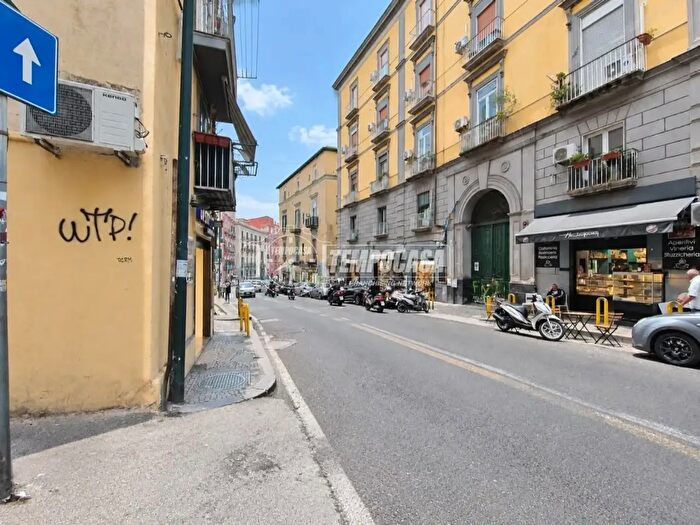 Appartamento bilocale in vendita in Napoli