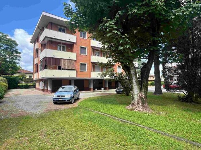 Appartamento bilocale in vendita in Via Riviera, Castelletto Sopra Ticino