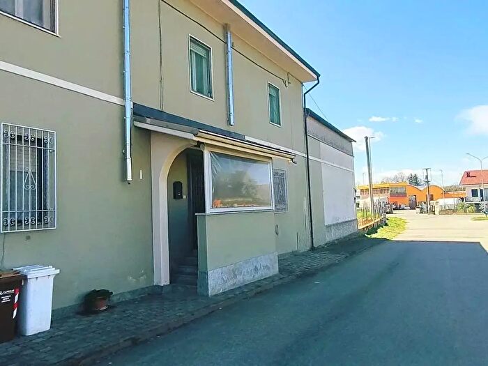 Appartamento trilocale in vendita in Monta