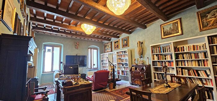 Appartamento con 7 locali in vendita in Terni