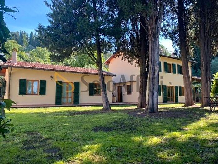Casa quadrilocale in affitto in Via Bandini, Centro, Fiesole