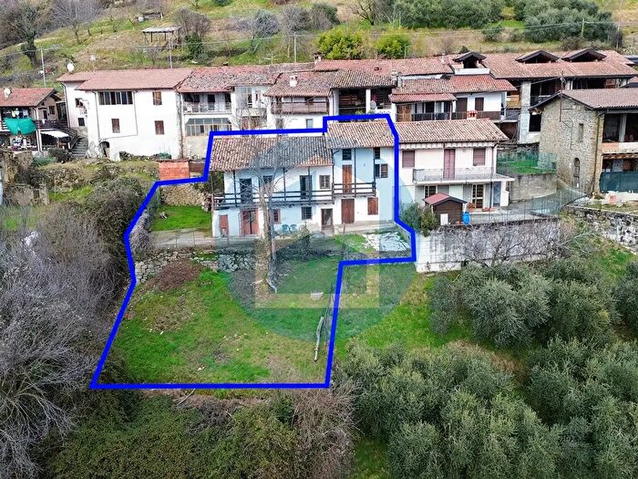 Casa con 6 locali in vendita in Via Bellini, Adrara San Martino