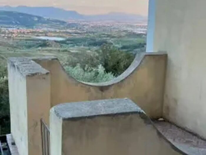 Casa bilocale in vendita in Via Monsignor Giovanni Toriello, Montecorvino Pugliano