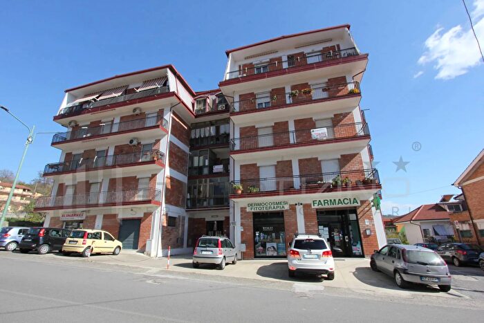 Appartamento trilocale in vendita in Via Nazionale, Marzi