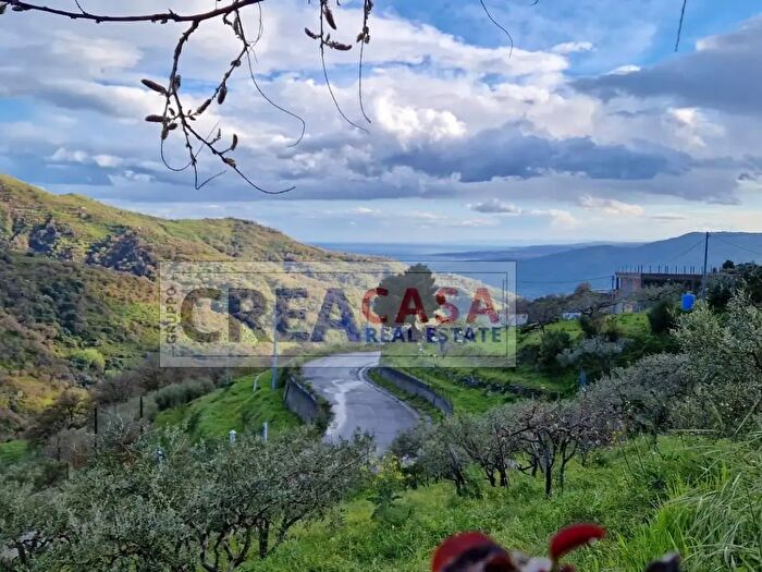 Casa trilocale in vendita in Contrada Feo Sn, Graniti